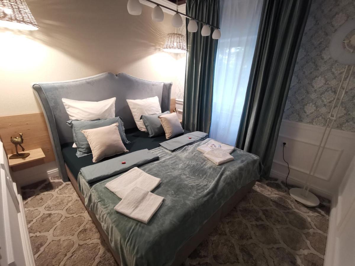 Вілла Rowy Luxury Екстер'єр фото